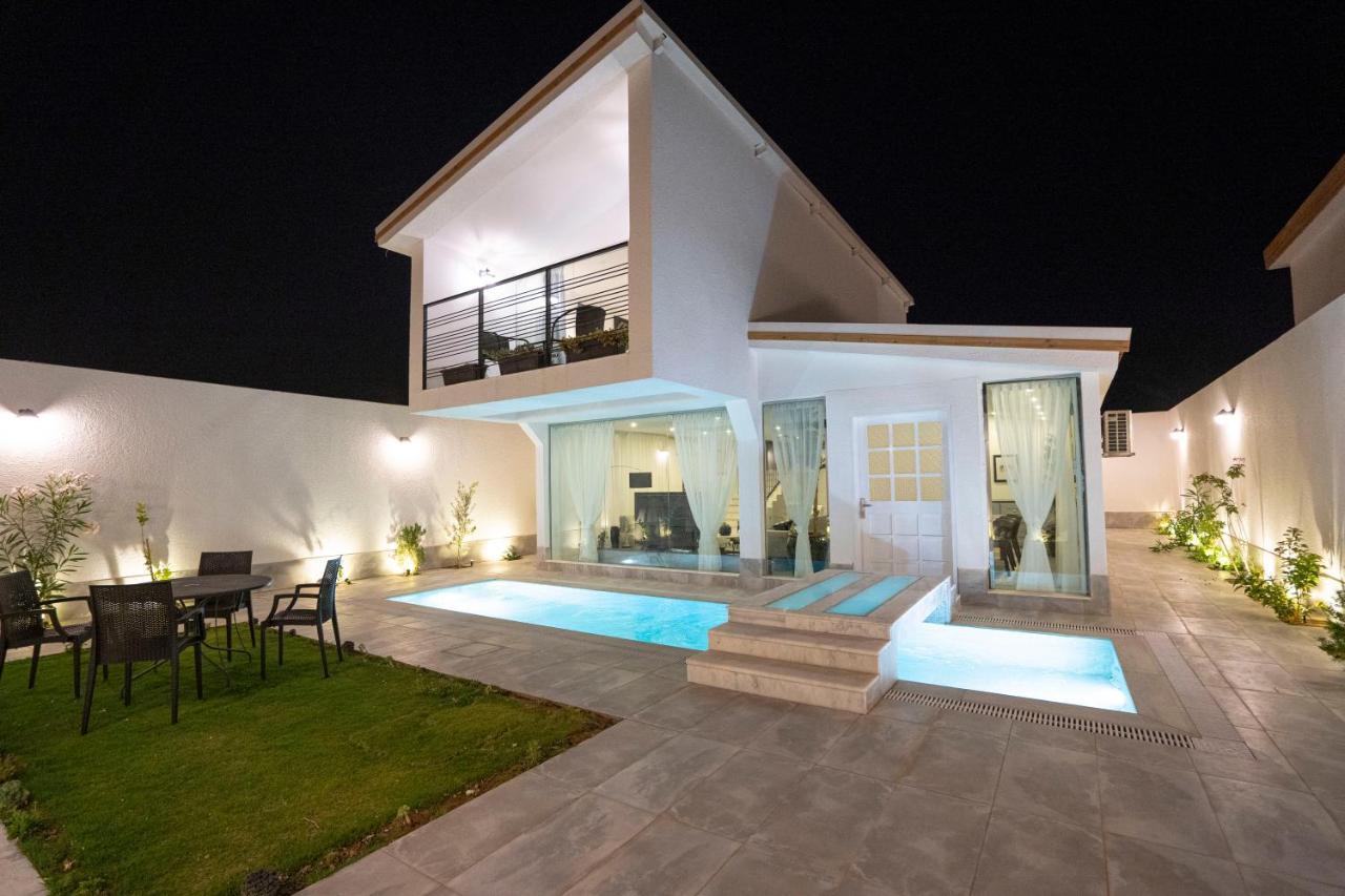 Divon Chalets บูเรดาห์ ภายนอก รูปภาพ